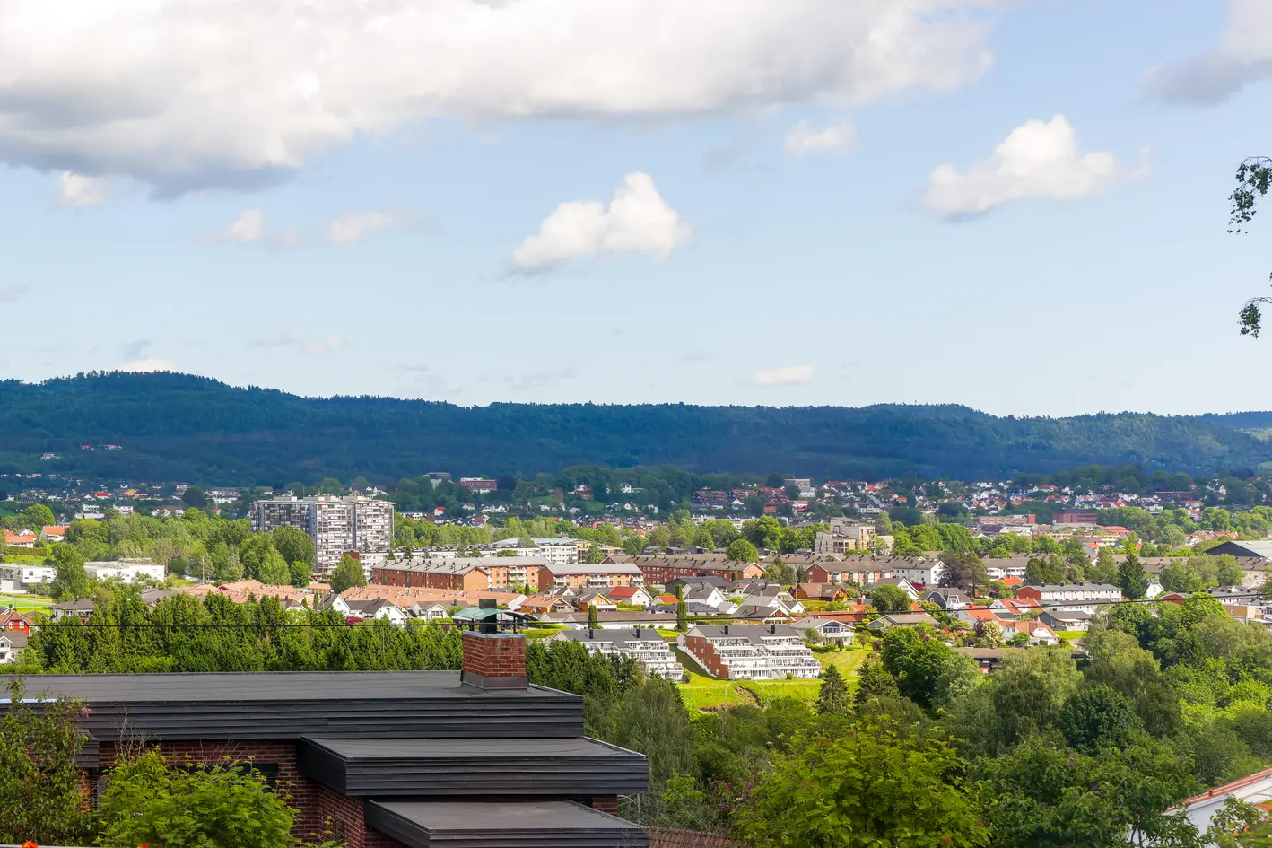 Oppgradert arkitekttegnet funkis m/utleie | Fantastisk terrasse på 165 kvm | 3 mål tomt. Nydelig panoramautsikt! photo 5