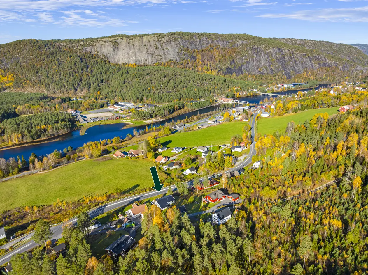 BUD MOTTATT! Sentralt beliggende enebolig med alt på en flate, dobbel garasje og flott utsikt - Vedlikeholdsbehov - 5 sov photo 4