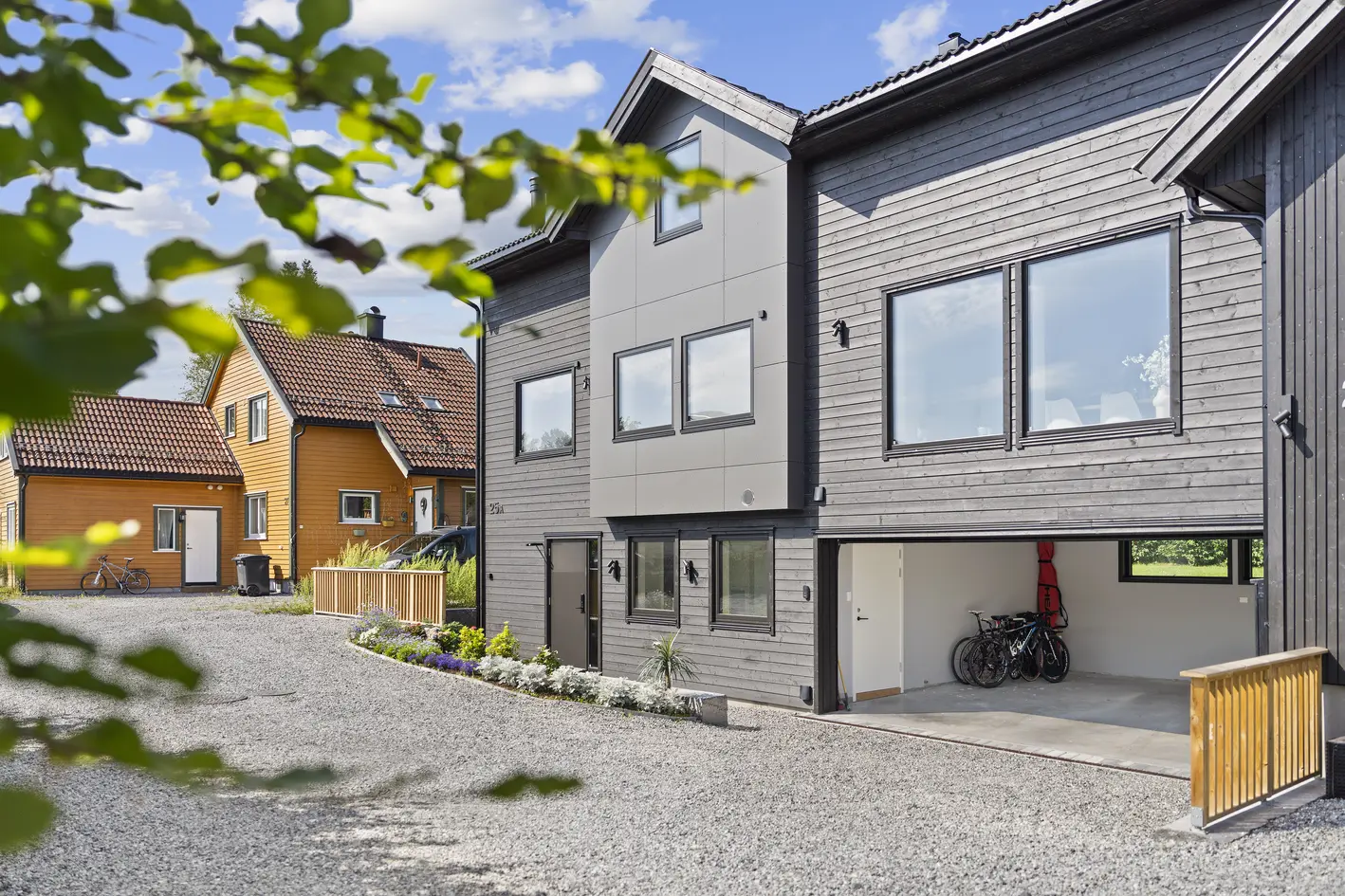 Svært påkostet og rålekker bolig med etterspurt beliggenhet i Ås! Suite-avdeling med eget bad. Integrert dobbelgarasje photo 5
