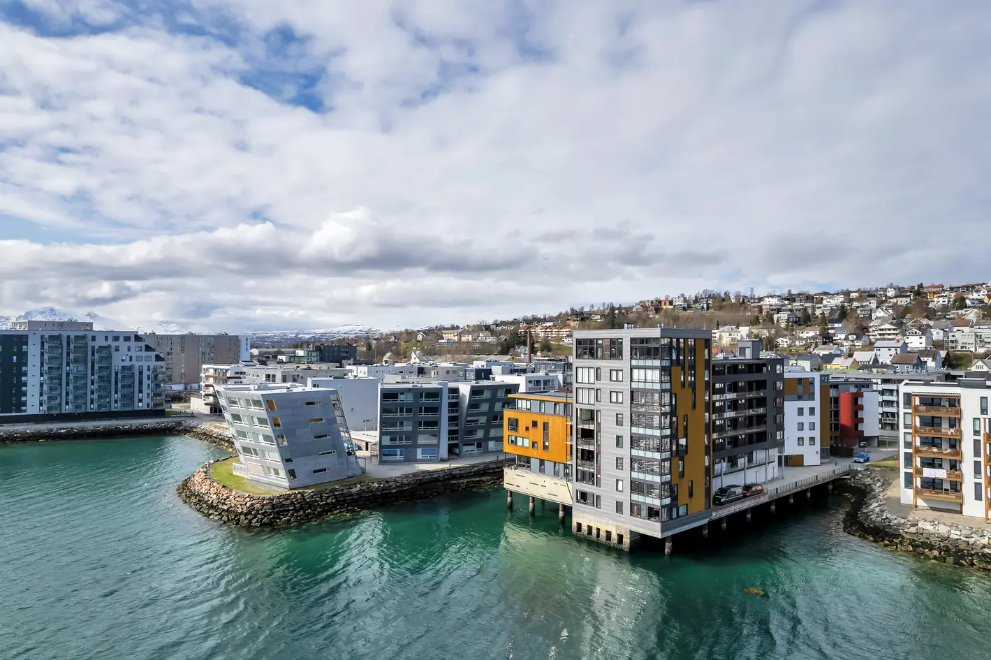 Ny pris! - Unik toppleilighet med solrike terrasser og panoramautsikt på Strandkanten. Privat heisadkomst og parkering. photo 3