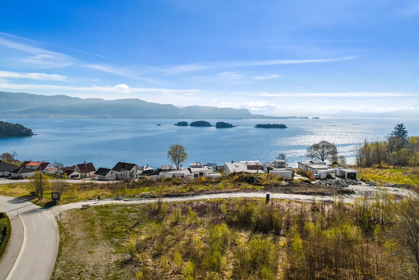 Boligtomt med nydelig beliggenhet på Solstrand – sjelden mulighet. 40%BYA . Kun 2 igjen