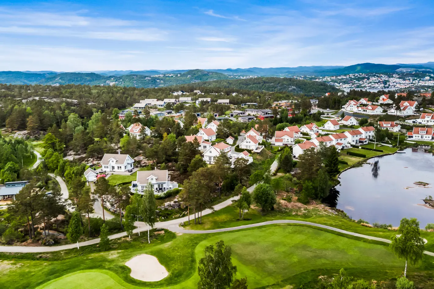 Familievennlig hytte på Kragerø Resort | 3 soverom | Stor terrasse | Nær golf, spa og skjærgård - View 3