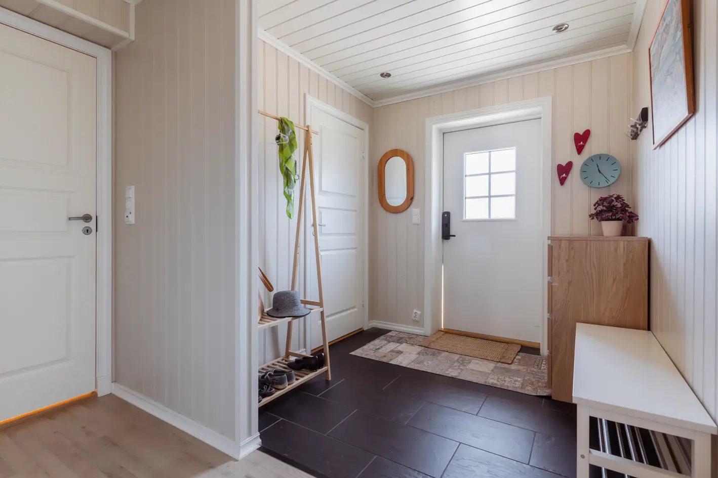 Ra - Arealsmart leilighet i 1. etg med stor veranda, lekkert kjøkken og bad. photo 4