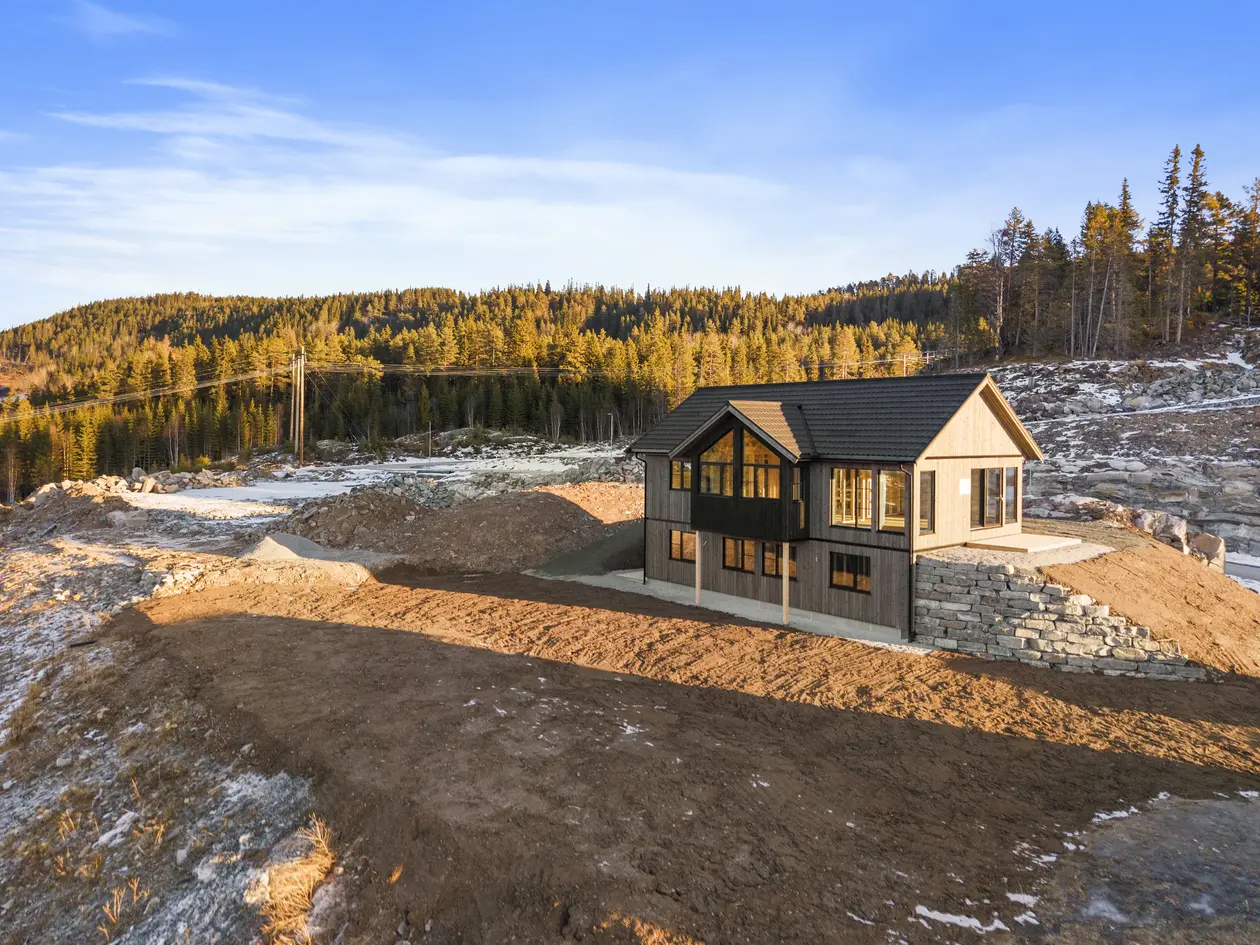 Innholdsrik enebolig i Juvbakk (Åmot) med utleiedel – Elektrikerklar! photo 2