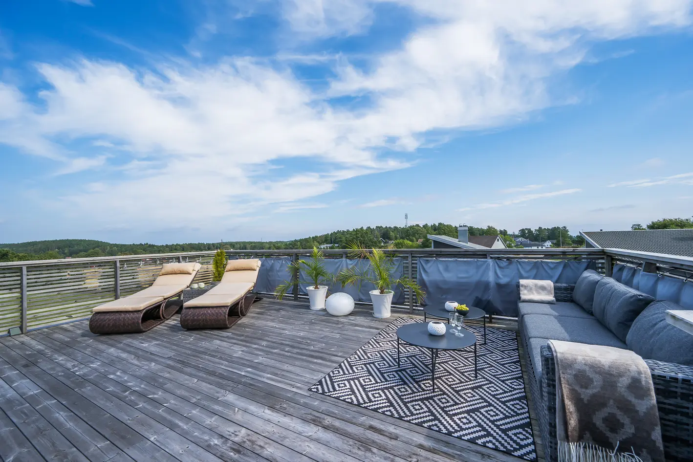 Lekker eierleilighet med fantastisk takterrasse og uteområder – carport - fin planløsning -Må oppleves! photo 4