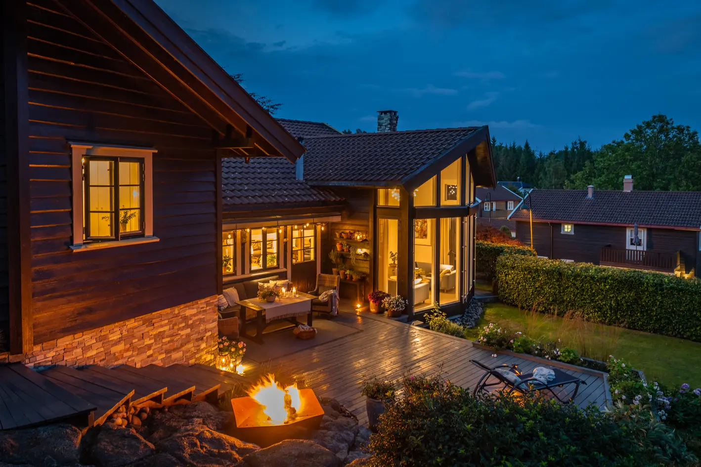 Sjelden arkitekttegnet enebolig | Panoramautsikt og usjenert naturtomt | Dobbel garasje | Kort vei til E-18 photo 5