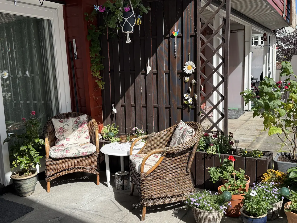 Innbydende 2-roms leilighet med stor og skjermet uteplass og garasjeplass – sentralt i Tønsberg sentrum photo 2