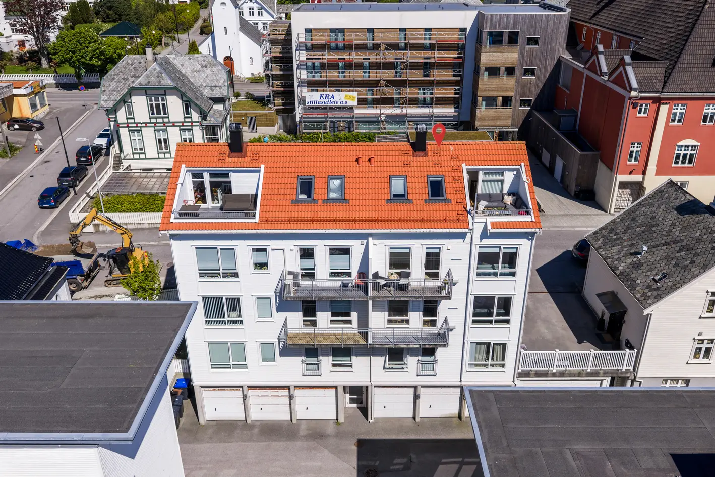 Lekker penthouse leilighet over 2 plan med flere sovemuligheter og to bad -Parkering i garasje - To vestvendte balkonger, haugesund