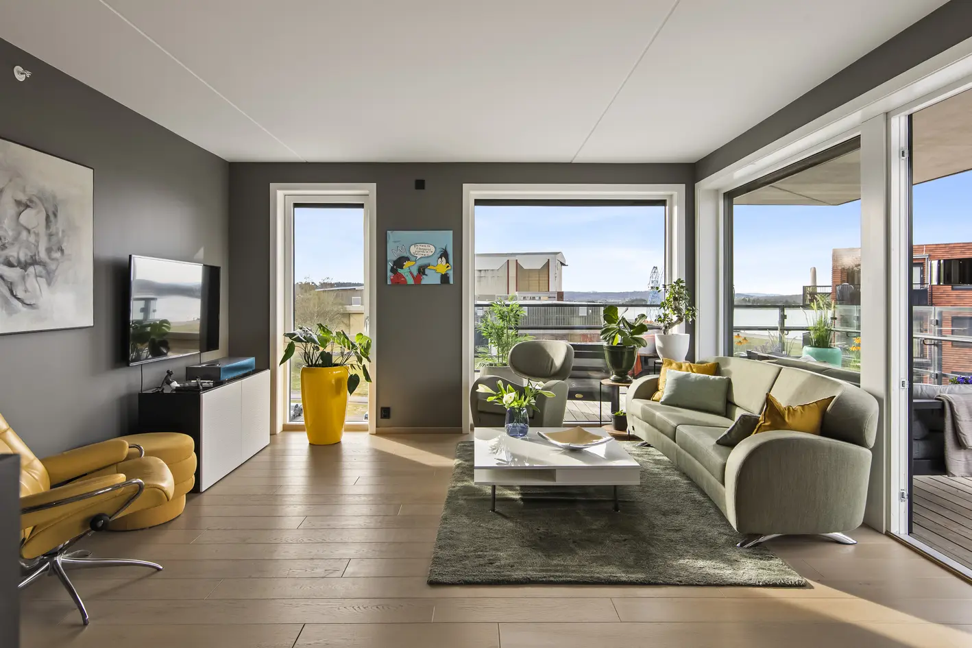 Moderne 3-roms selveier fra 2021 på Kaldnes | Stor vestvendt hjørnebalkong | Garasjeplass m/lademulighet | Sjøutsikt! photo 4