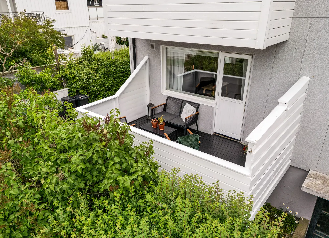 Lys og moderne selveierleilighet med sentral beliggenhet med solrik balkong - carport - Fyring inkl. i felleskostn. photo 3