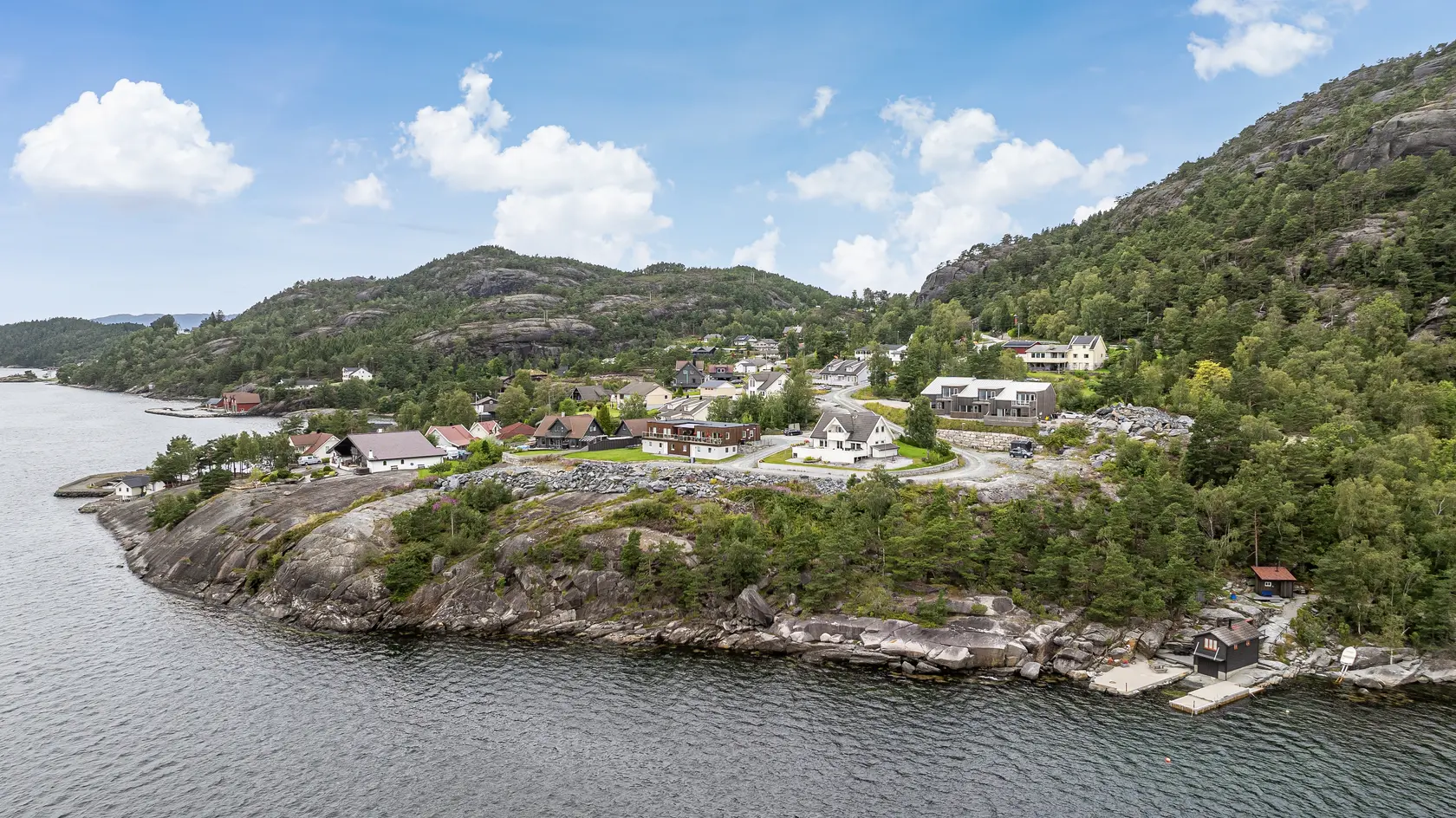 Stor utviklingseiendom på ca. åtte mål regulert til både kons. og fri boligbebyggelse. Ureg. tilleggstomt. photo 5