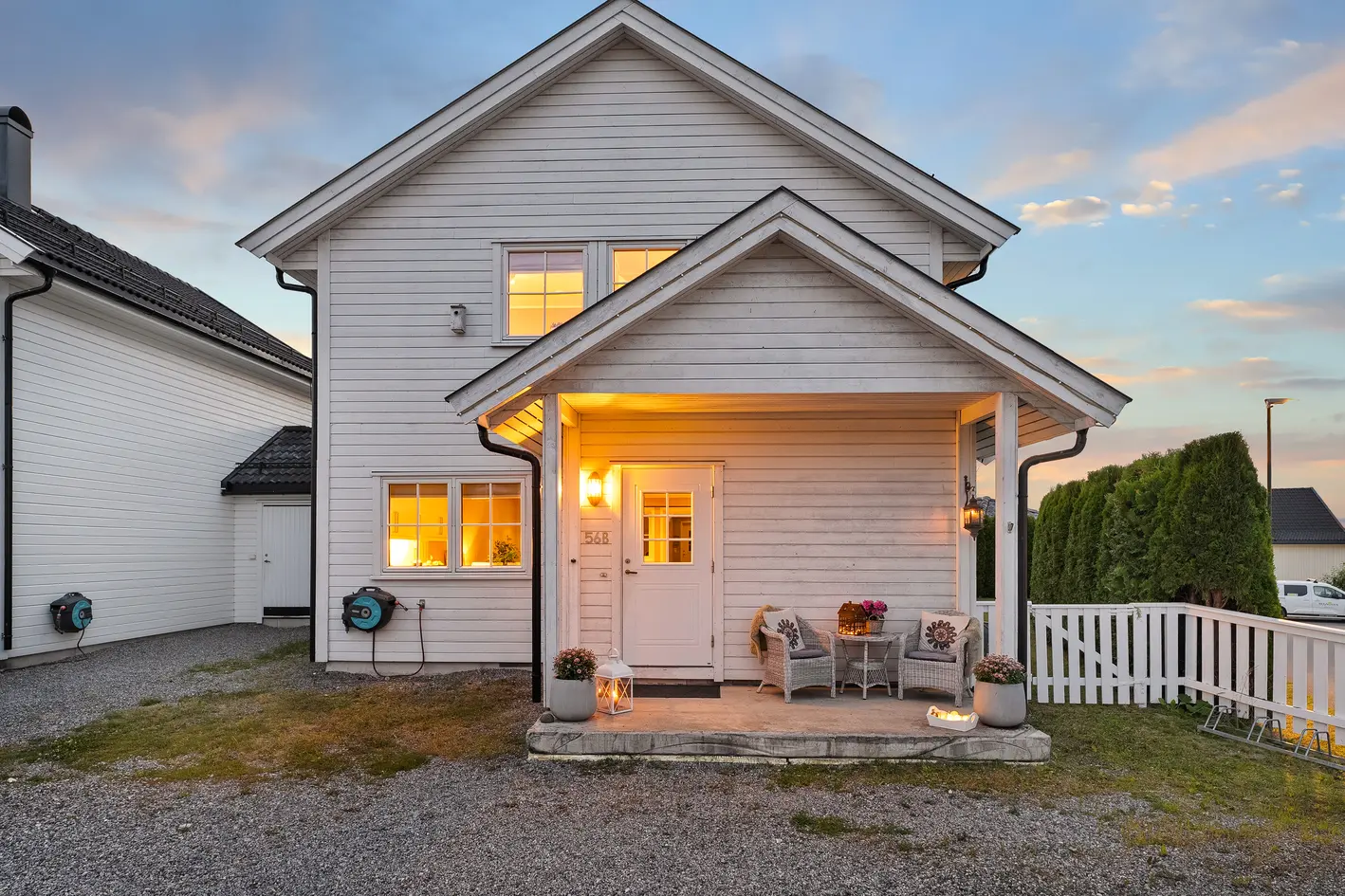 Innholdsrik halvpart tomannsbolig med 4 sov| 2 bad | 2 terrasser | Meget barnevennlig| Nærhet til sentrum og senter | photo 5