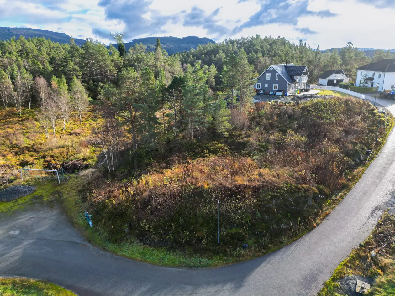 Boligtomt med gode sol- og utsiktsforhold i Brunnslandsåsen. photo 3