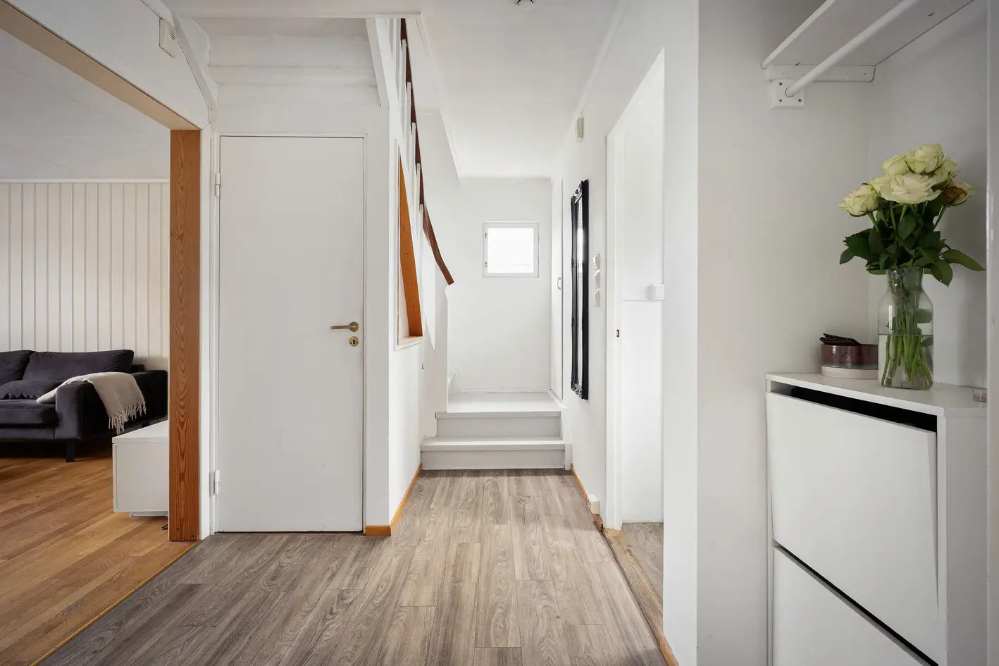 Innholdsrik enebolig på Vinterbro m/ 5 soverom!| Solrik terrasse og stor hage! | Rolige og grønne omgivelser. photo 5