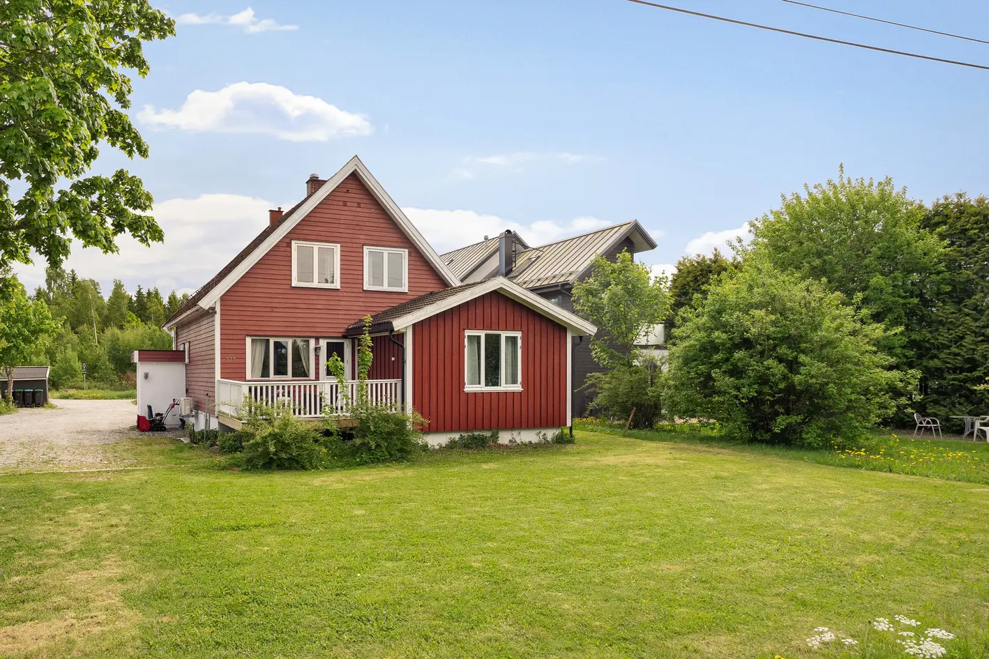 Innholdsrik enebolig på Vinterbro m/ 5 soverom!| Solrik terrasse og stor hage! | Rolige og grønne omgivelser. photo 1