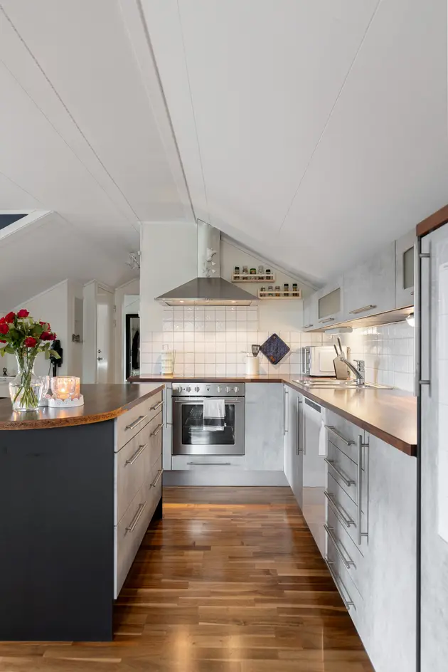 Lys og innbydende 3-roms toppleilighet på Selfors | Flott solrik balkong | To romslige soverom og walk-in garderobe  photo 5