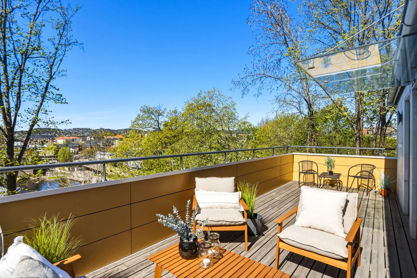 Toppleilighet i ytterste rekke med panoramautsikt. 2 sov, 2 bad, garasjeplass. Ingen fellesgjeld - lave bokostnader! photo 5