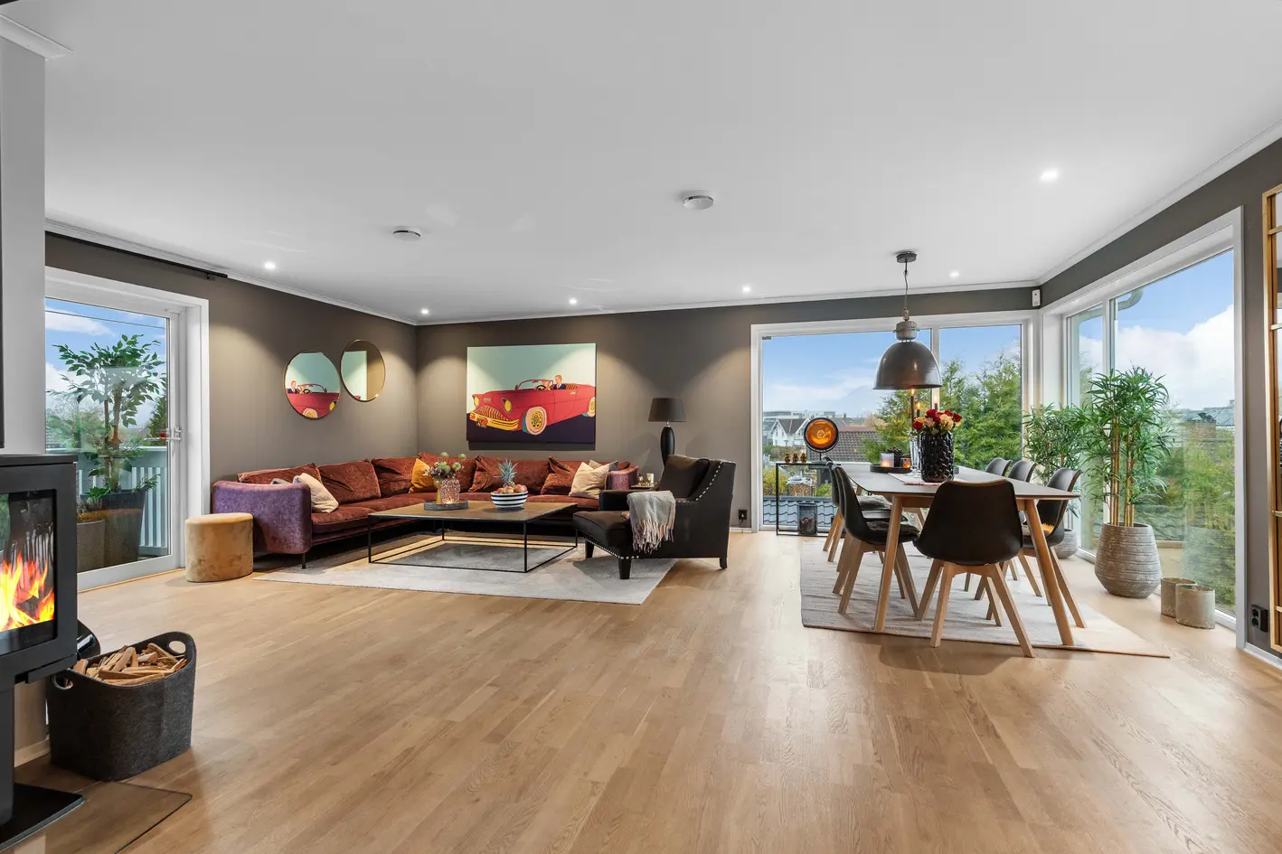 Attraktiv enebolig fra 2019 - Integrert garasje - Solrik hage og uteplasser - 3/4 sov - 2 bad - Sentral og barnevennlig! photo 2