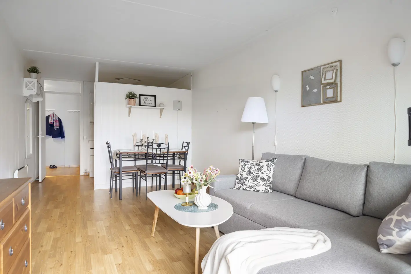 Lys og arealeffektiv 1-roms med vestvendt terrasse og hagedel | Bad fra 2017 | V.vann, TV og internett inkl.|Ingen TG3!  photo 2