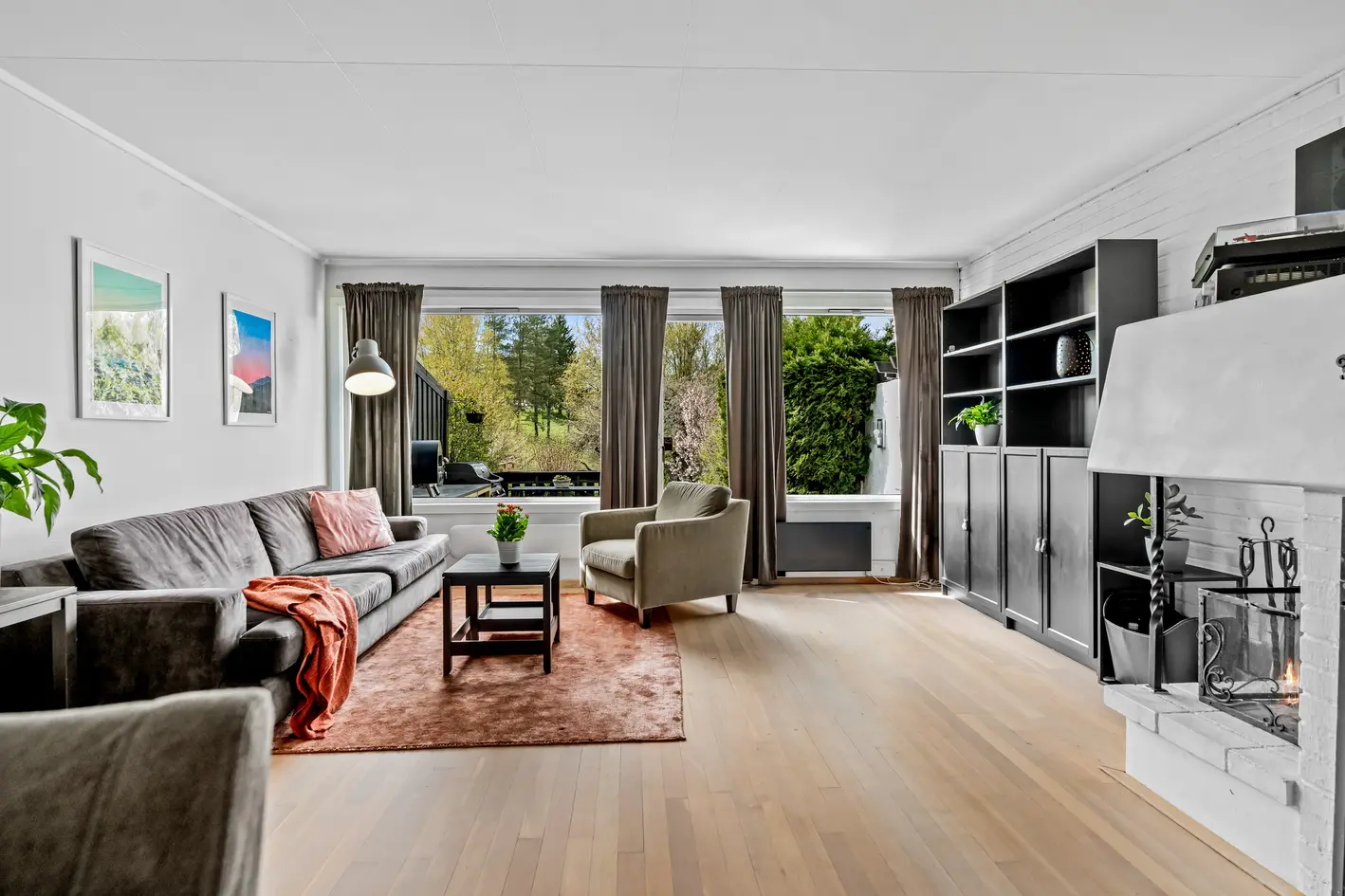 Familievennlig rekkehus over 3 plan med terrasse og hagedel| Garasje | Mulighet for 4 soverom | Sentralt på Høybråten photo 2