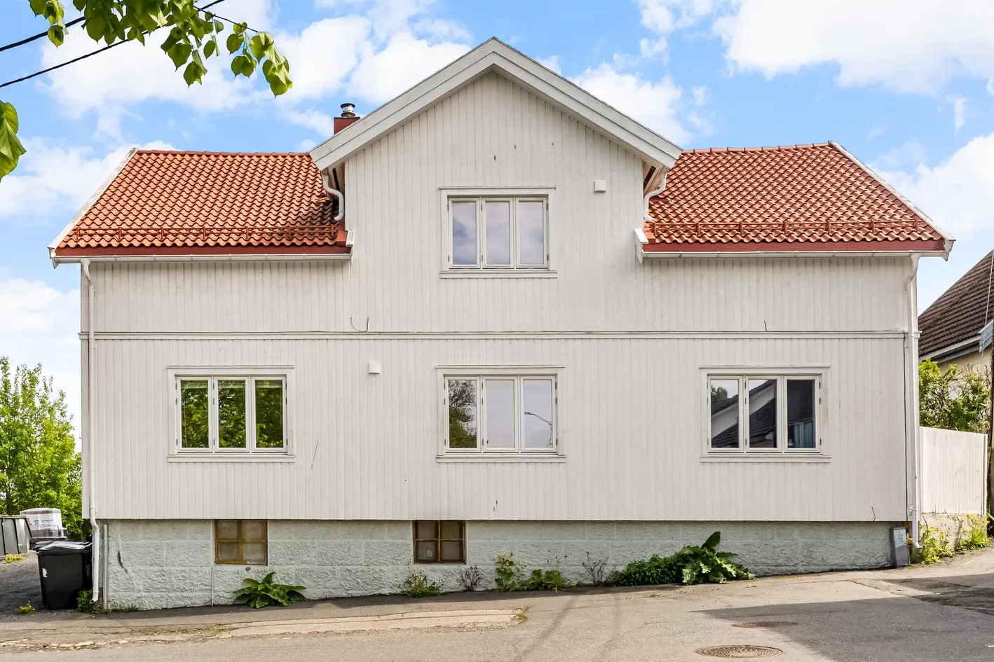 2-roms selveier i sentrum - Oppgradert i perioden 19-26 - Peis, varmepumpe & parkering - Perfekt utleieobjekt! photo 3