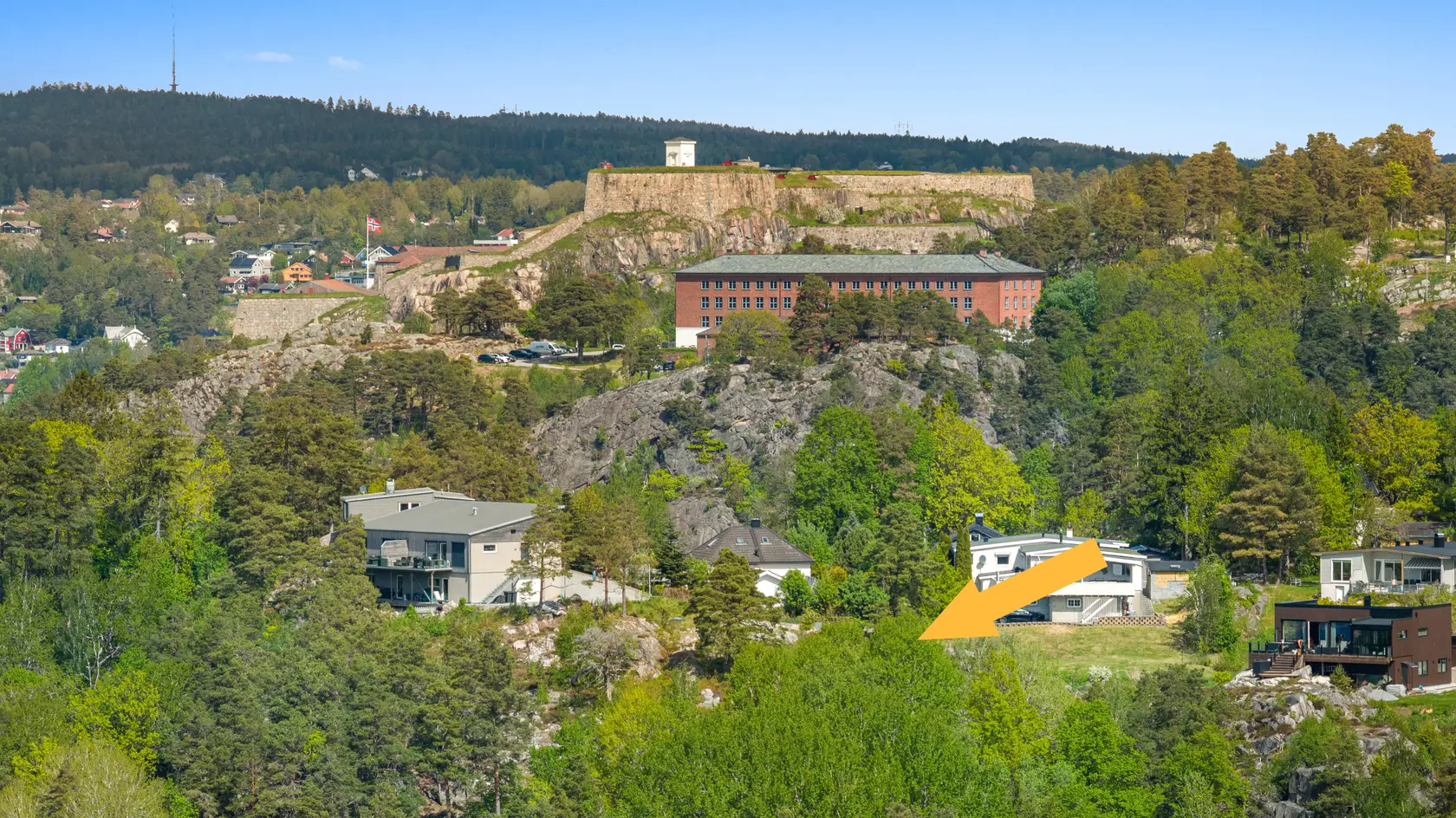 Rå utsiktstomt med unik beliggenhet - sjelden mulighet til å bygge drømmeboligen - blindvei og gangavstand til alt! photo 5