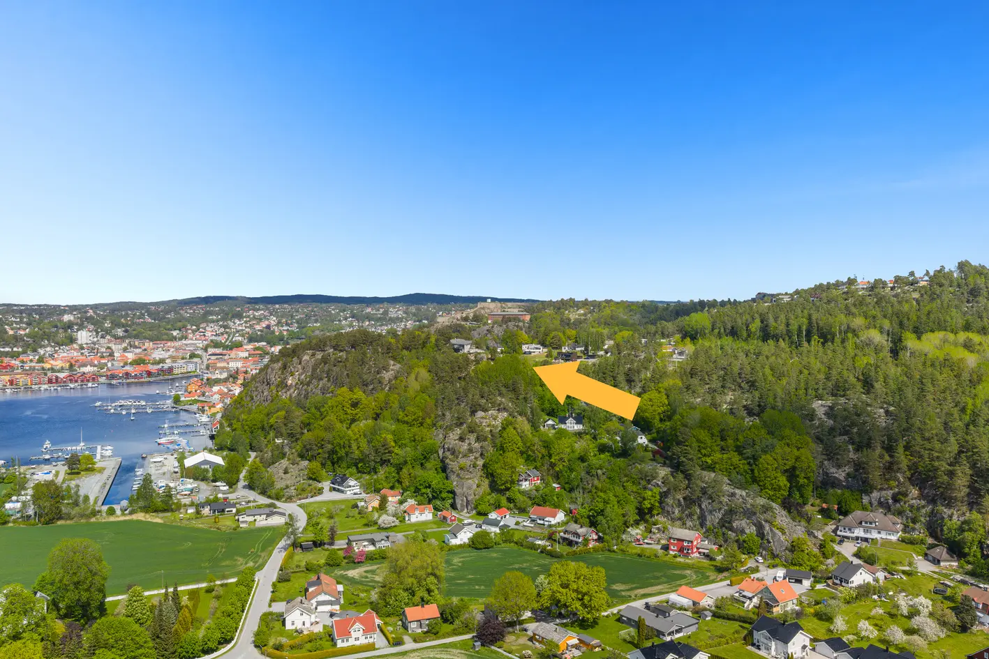 Rå utsiktstomt med unik beliggenhet - sjelden mulighet til å bygge drømmeboligen - blindvei og gangavstand til alt! photo 3