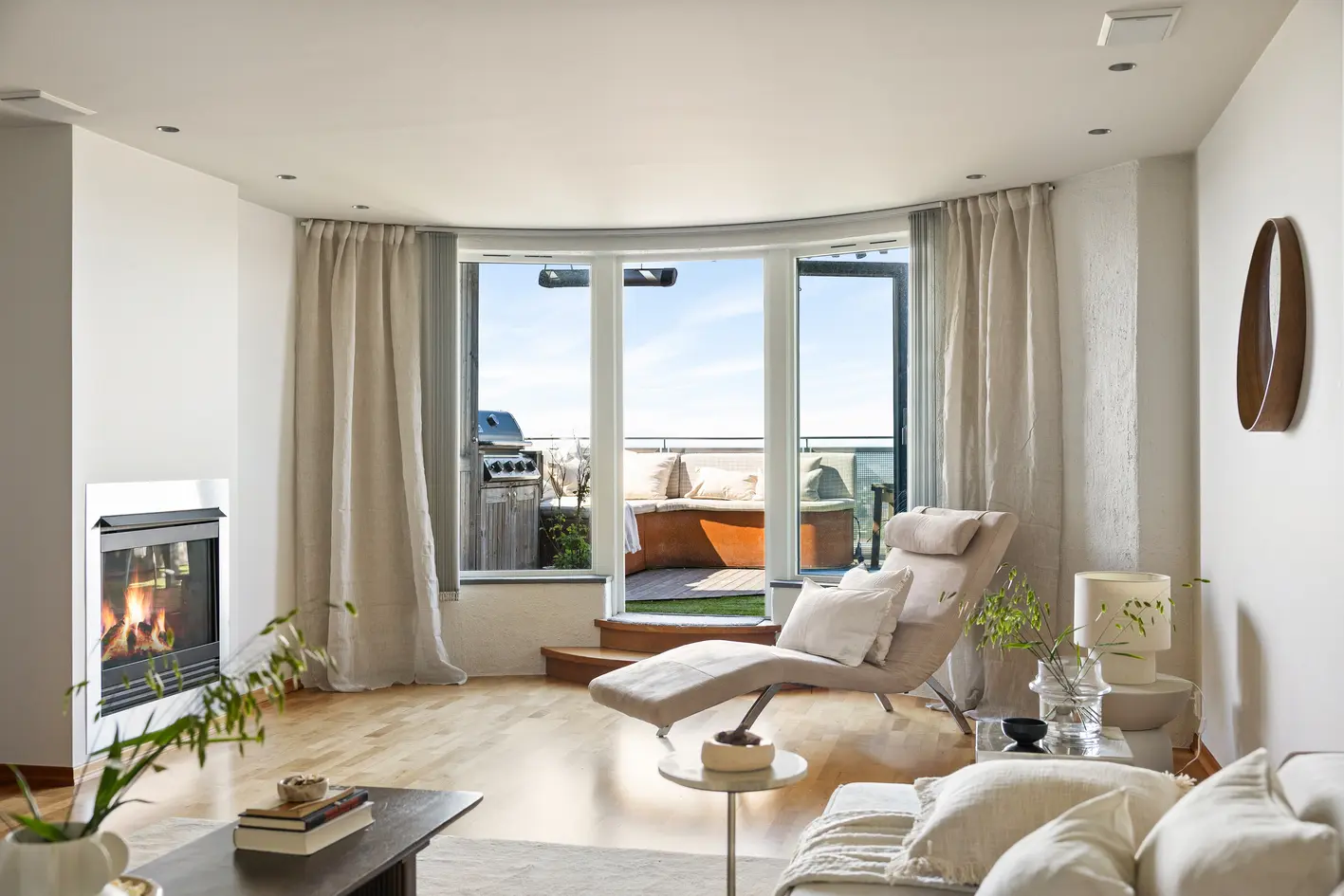 Sjelden og eksklusiv toppleilighet over tre plan - Privat terrasse på 20m² - Fantastisk panoramautsikt over Oslo - Hybel photo 3