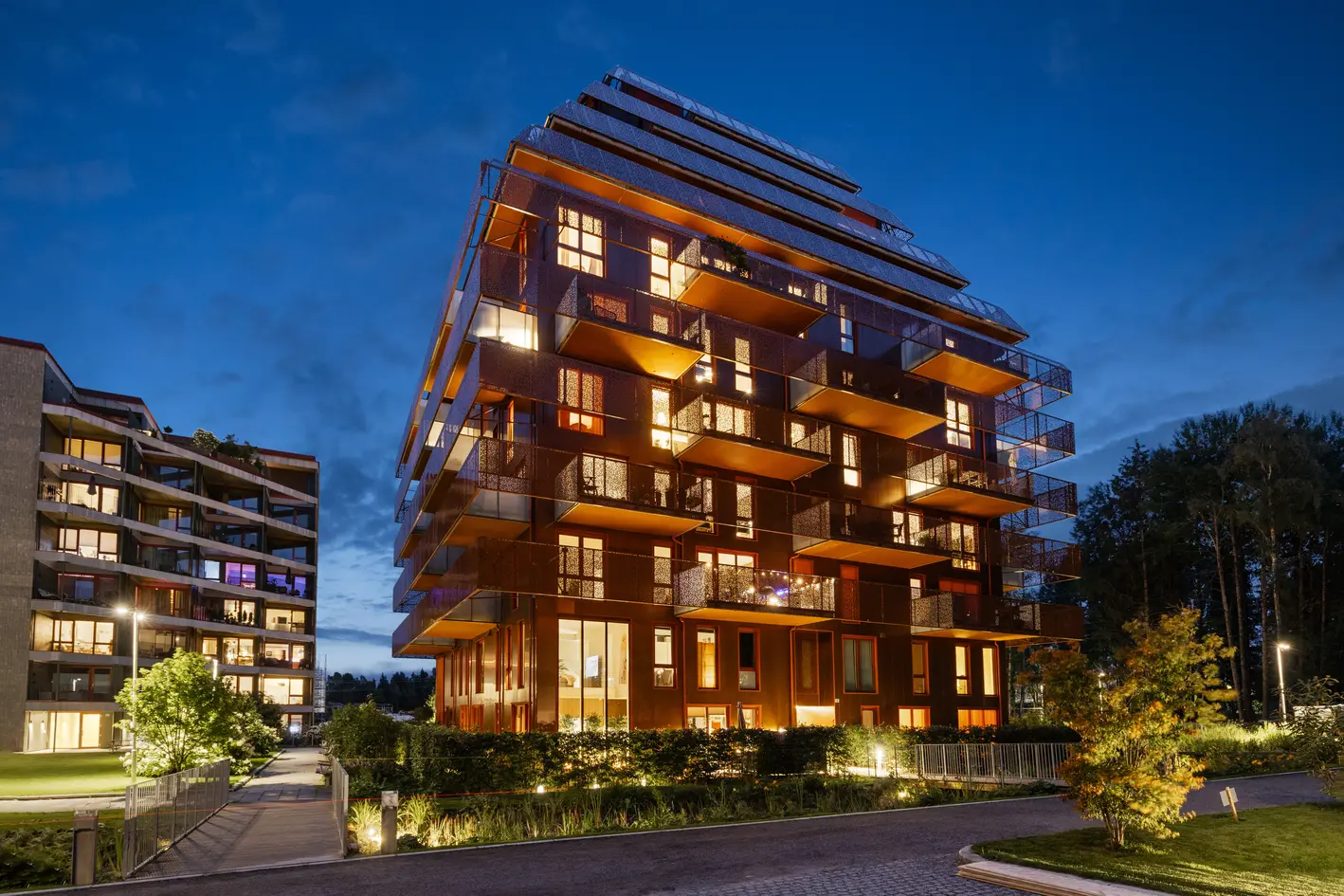 Rålekker 3-roms hjørneleilighet over to plan | Markterrasse og hage | Garasjeplass m/lader | 12 min. m/tog til Oslo photo 3
