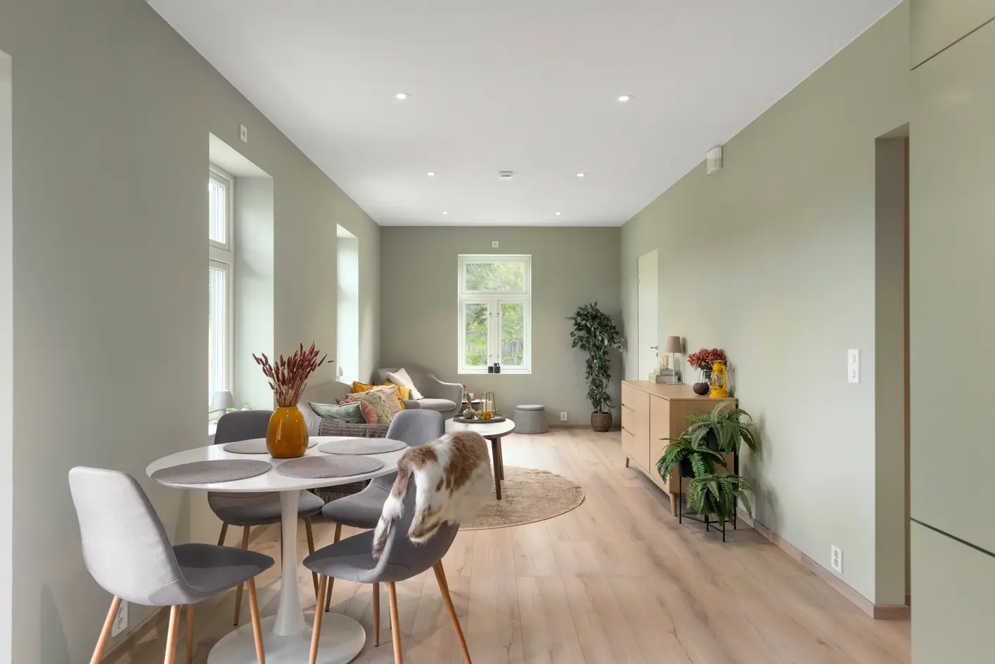 Moderne 1/4-part i rolige omgivelser |Balkong med vakker utsikt over fjorden |Fjernvarme |Ombygget i 24 |Bod |Parkering photo 5