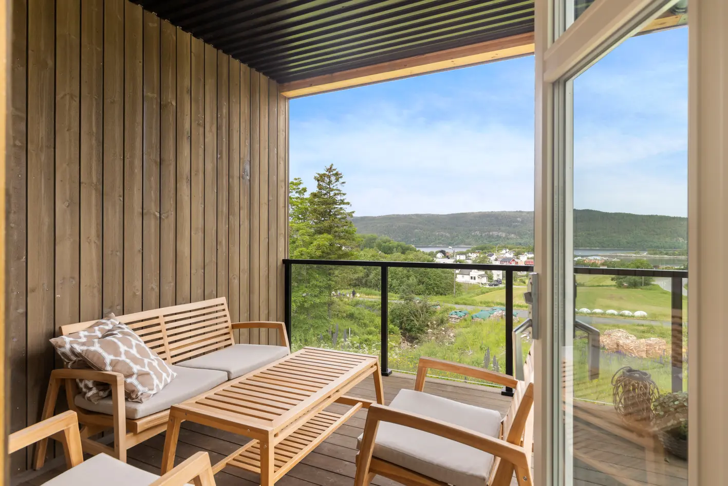 Moderne 1/4-part i rolige omgivelser |Balkong med vakker utsikt over fjorden |Fjernvarme |Ombygget i 24 |Bod |Parkering photo 4