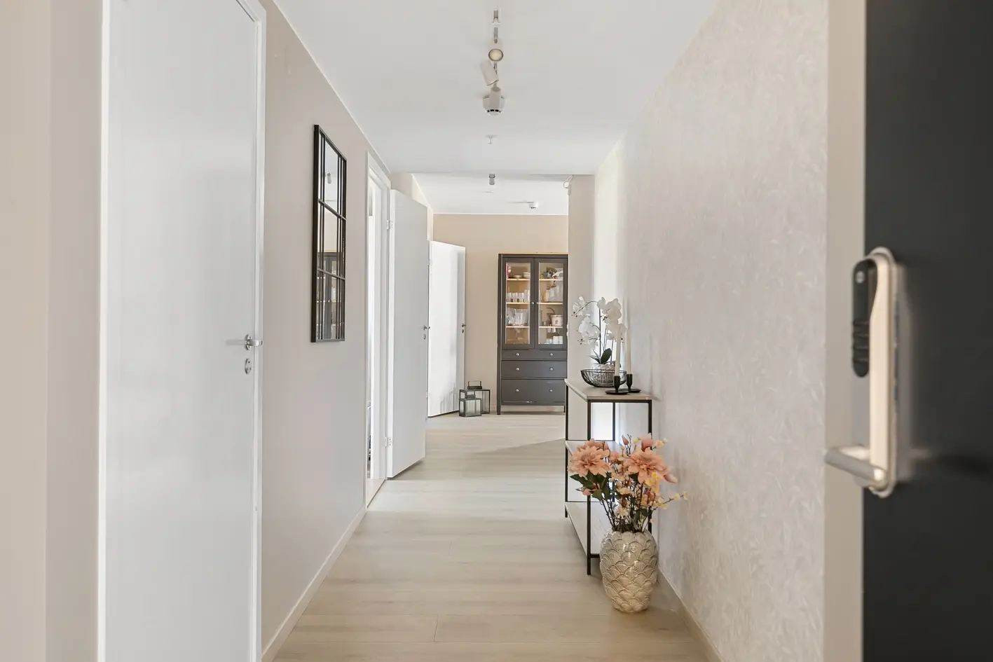 Moderne og arealeffektiv 3-roms selveierleilighet med stor terrasse på ca 24 m² | Garasje og Heis  photo 5
